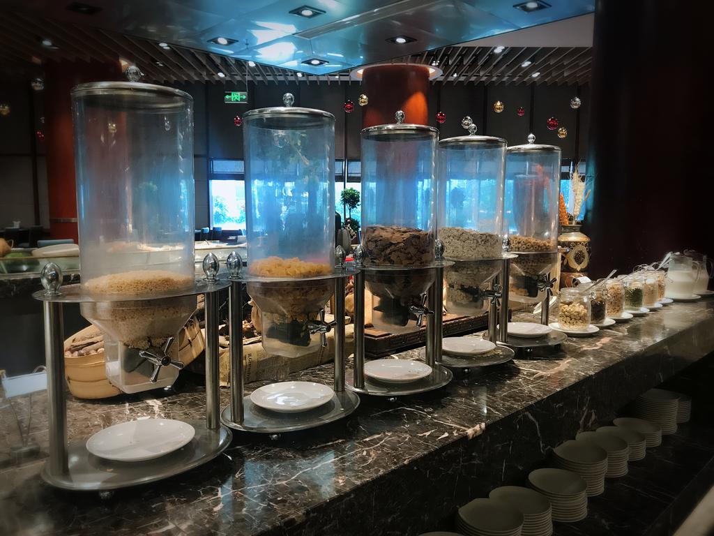 Chongqing Liyuan Hotel Екстер'єр фото