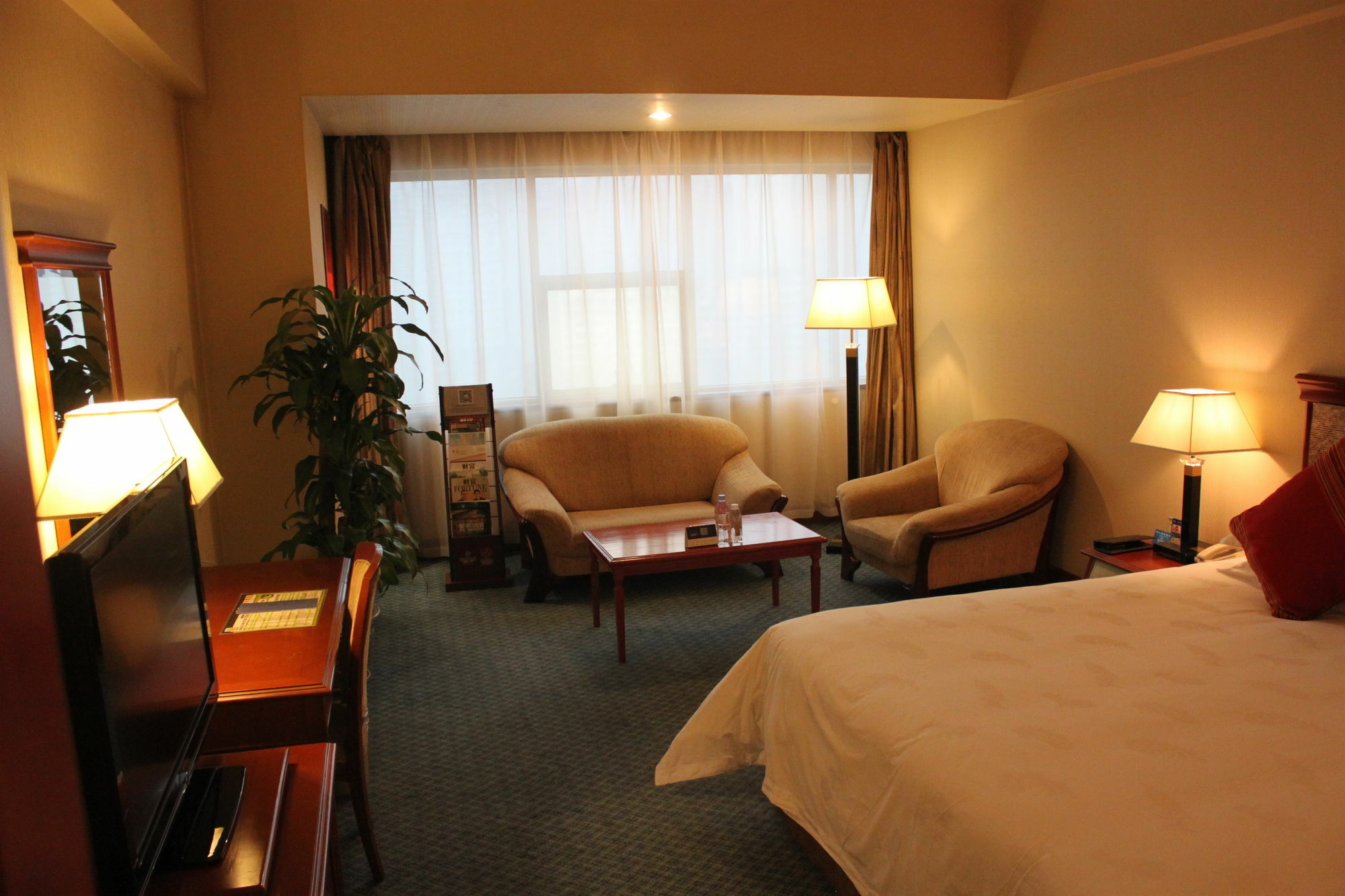 Chongqing Liyuan Hotel Екстер'єр фото